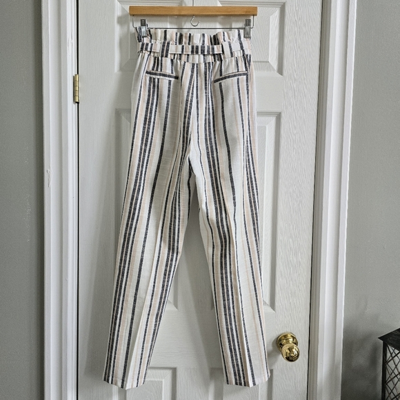 🌷Striped linen look paper bag pants. - Picture 3 of 8